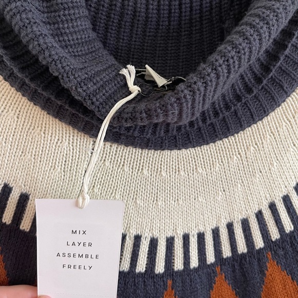 NEW: Sweater Mini Dress - Picture 16 of 16